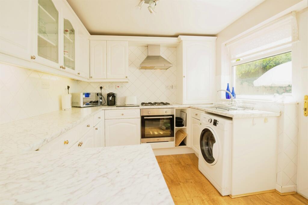 Additional property image - Seaview Drive, Ogmore-By-Sea, Ogmore By Sea
