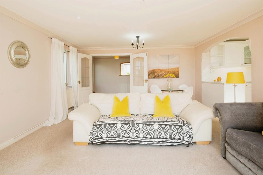 Additional property image - Seaview Drive, Ogmore-By-Sea, Ogmore By Sea