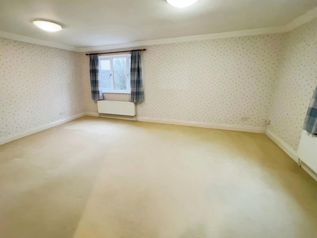 Additional property image - Duffryn Crescent, Peterston-Super-Ely, Cardiff