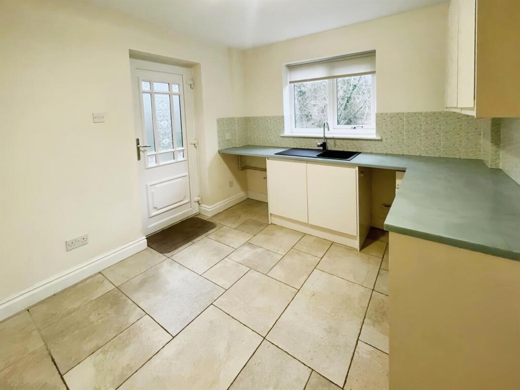 Additional property image - Duffryn Crescent, Peterston-Super-Ely, Cardiff