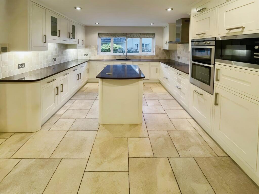 Additional property image - Duffryn Crescent, Peterston-Super-Ely, Cardiff