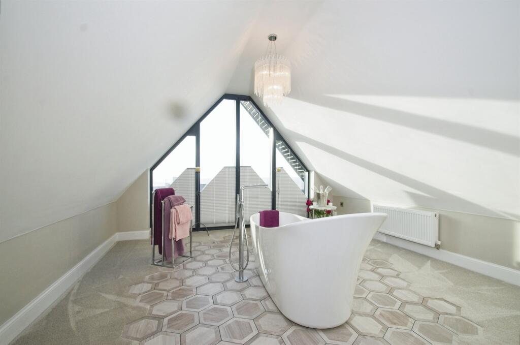 Additional property image - Craig Yr Eos Avenue, Ogmore-By-Sea, Vale Of Glamorgan