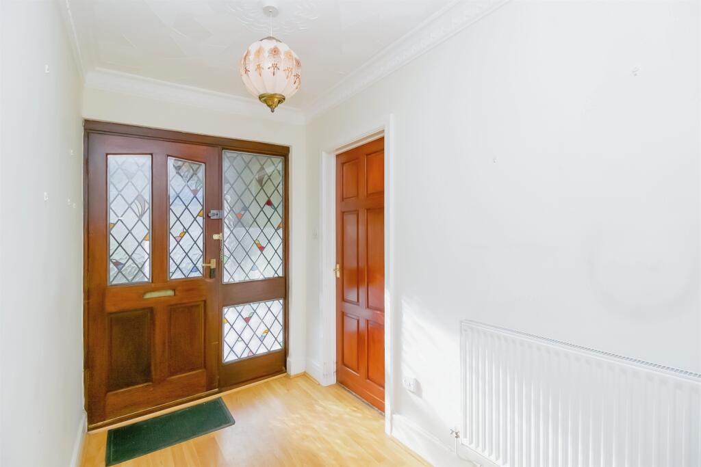 Additional property image - Marine Walk, Ogmore-By-Sea, Bridgend