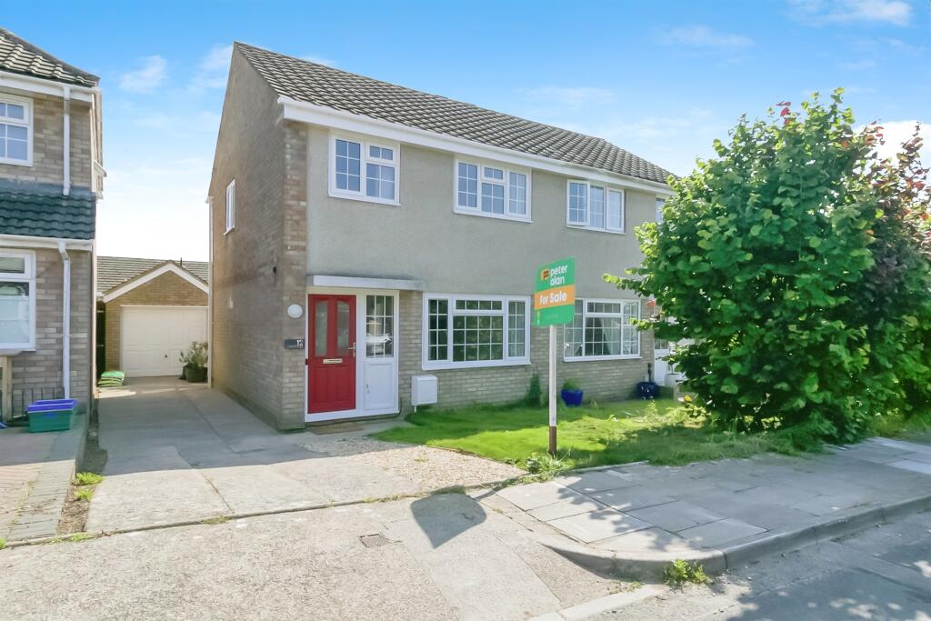 Main image of property: Wimbourne Close, Llantwit Major