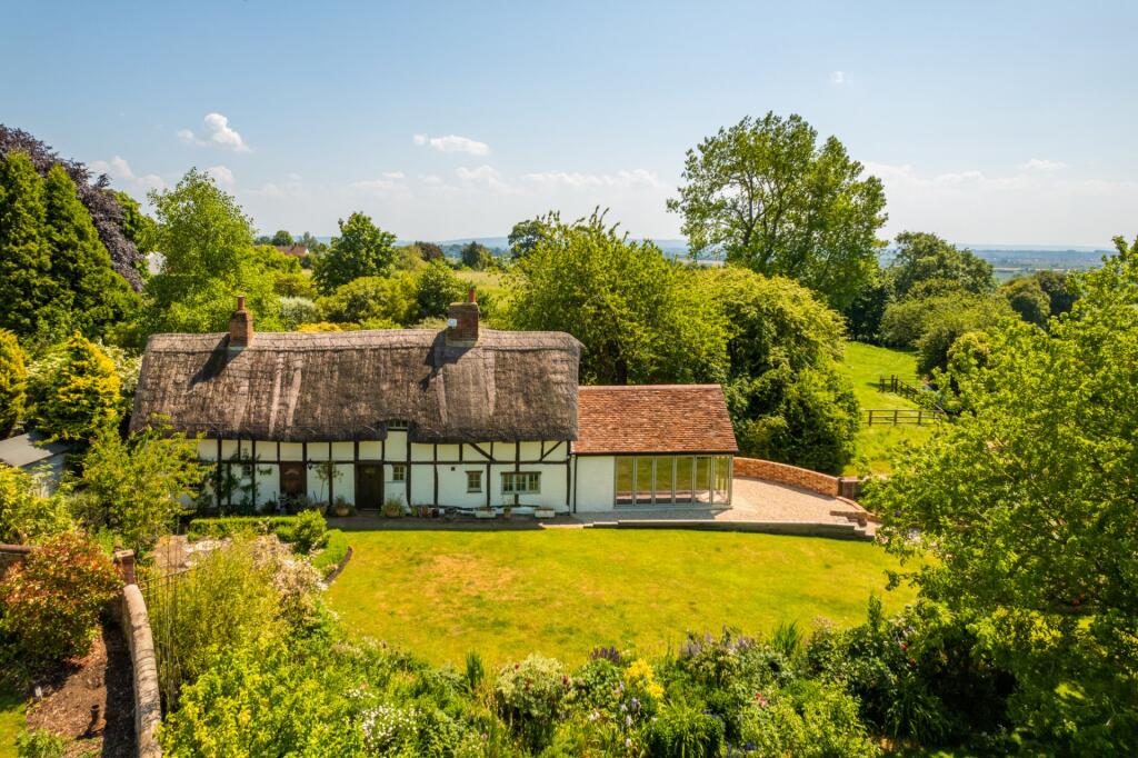 Main image of property: Keinches Lane, Whitchurch, Aylesbury, Buckinghamshire, HP22
