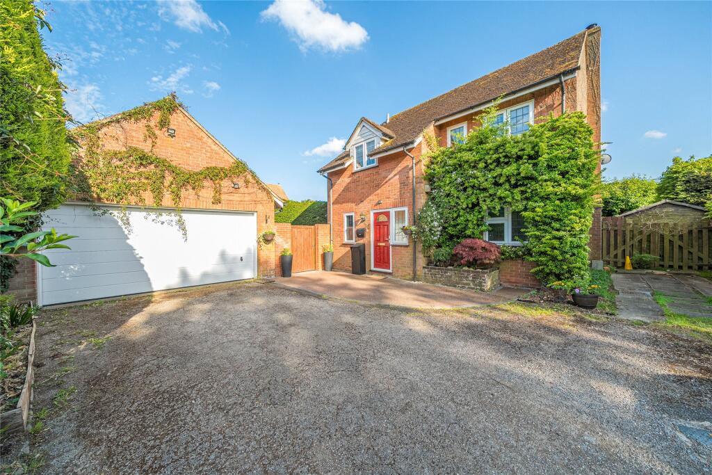 Main image of property: Cheney Close, Cublington, Buckinghamshire, LU7