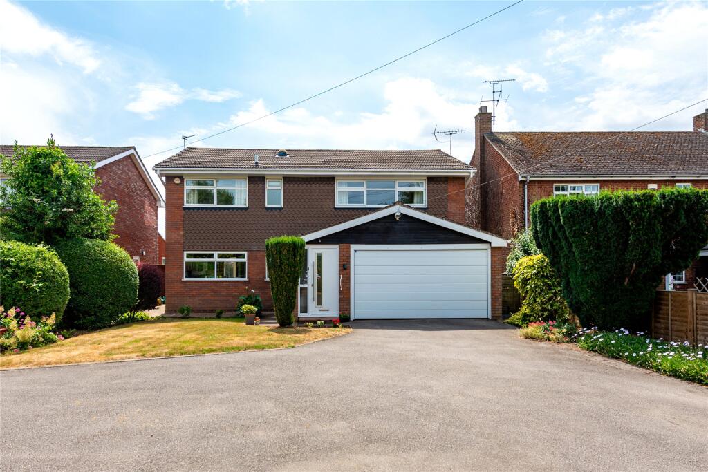 Main image of property: Aylesbury Road, Bierton, Aylesbury, Buckinghamshire, HP22