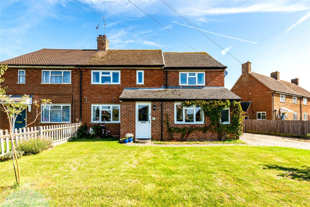 Main image of property: Bernard Close, Cuddington, Aylesbury, Buckinghamshire, HP18
