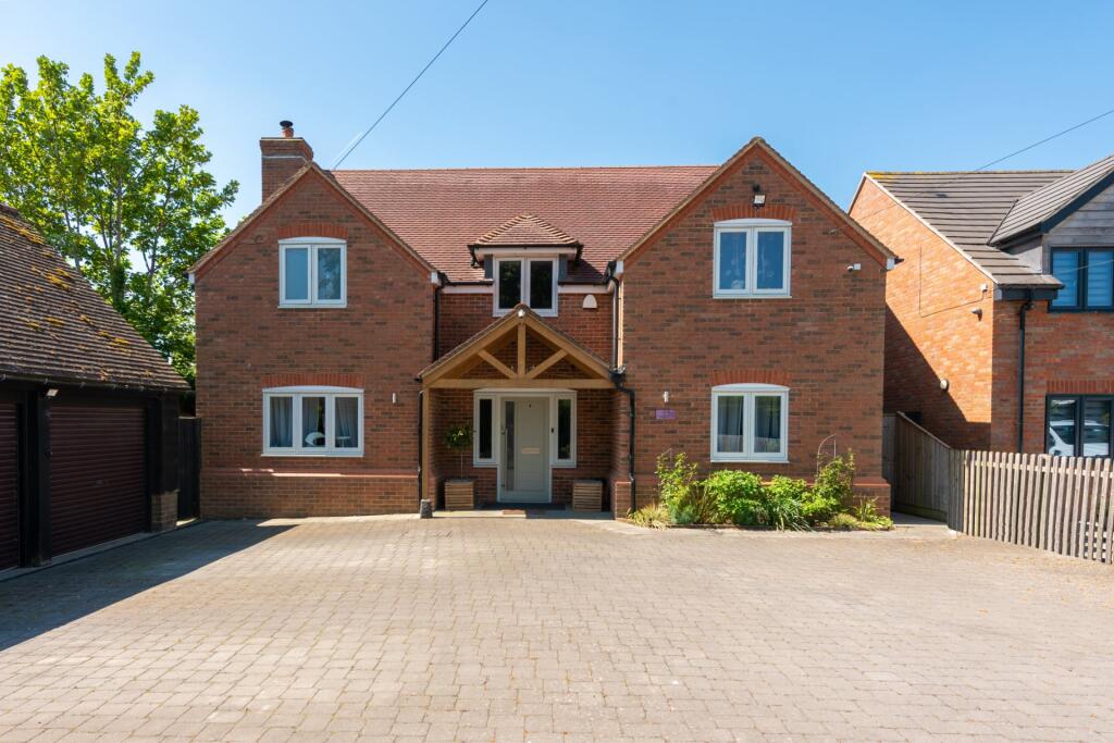 Main image of property: Lower Road, Stoke Mandeville, Aylesbury, Buckinghamshire, HP22