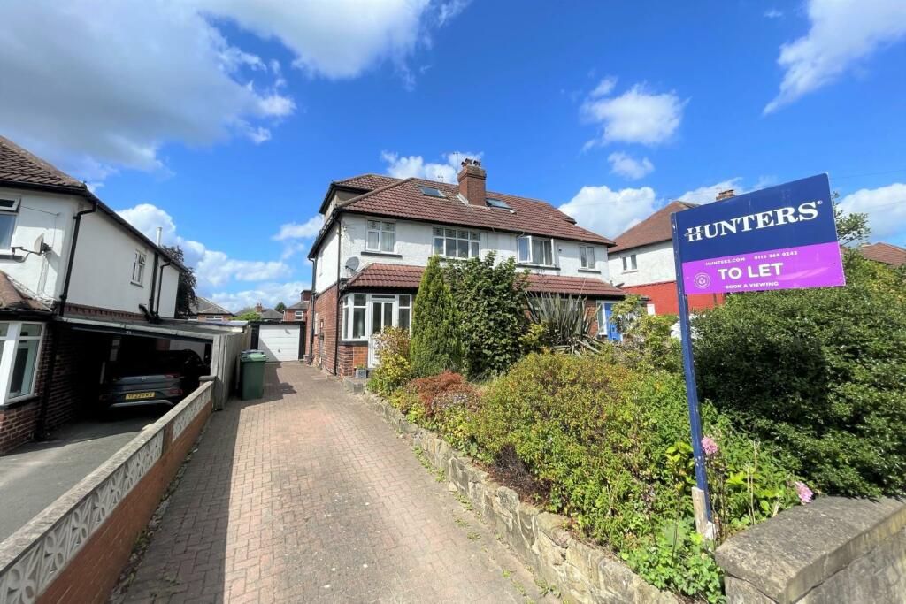 4 bedroom semi-detached house for rent in Talbot Road, Roundhay, Leeds, LS8