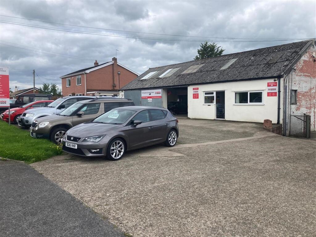 Commercial property for sale in PROVIDER OF MOTOR SERVICES AND REPAIRS