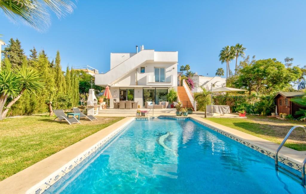 6 bedroom detached house for sale in El Rosario, Málaga, Andalusia, Spain