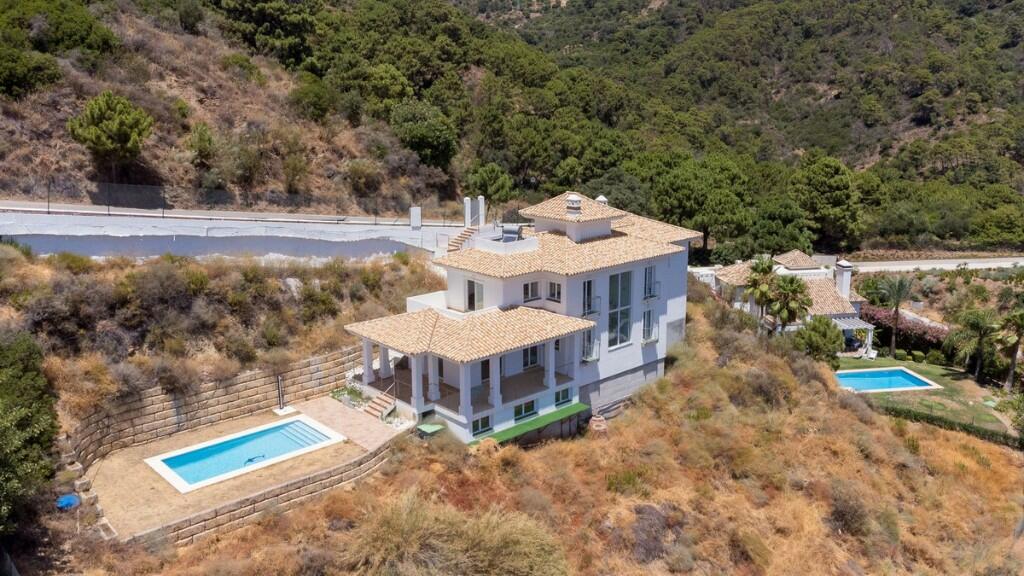 Main image of property: Benahavís, Málaga, Andalusia