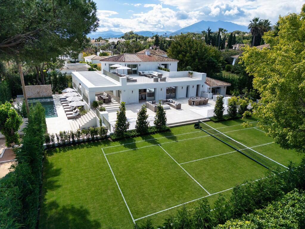 Main image of property: Golden Mile, Málaga, Andalusia
