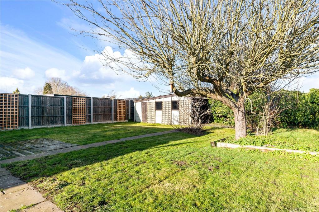 2 bedroom bungalow for sale in Rolleston Avenue, Petts Wood, Orpington, BR5