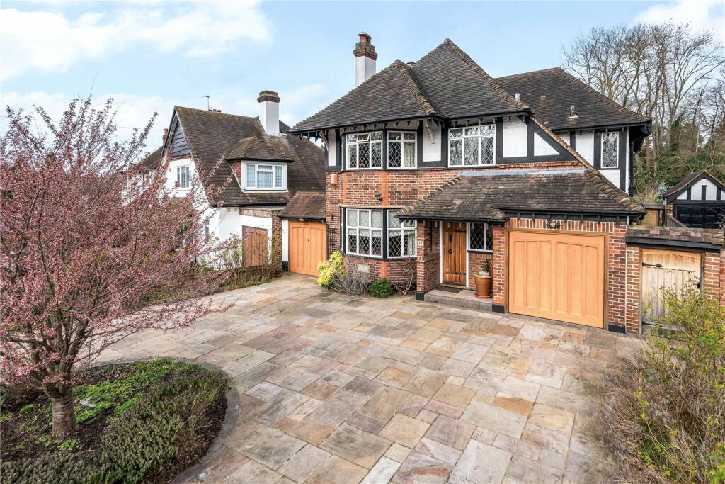 4 bedroom detached house for sale in Birchwood Road, Petts Wood