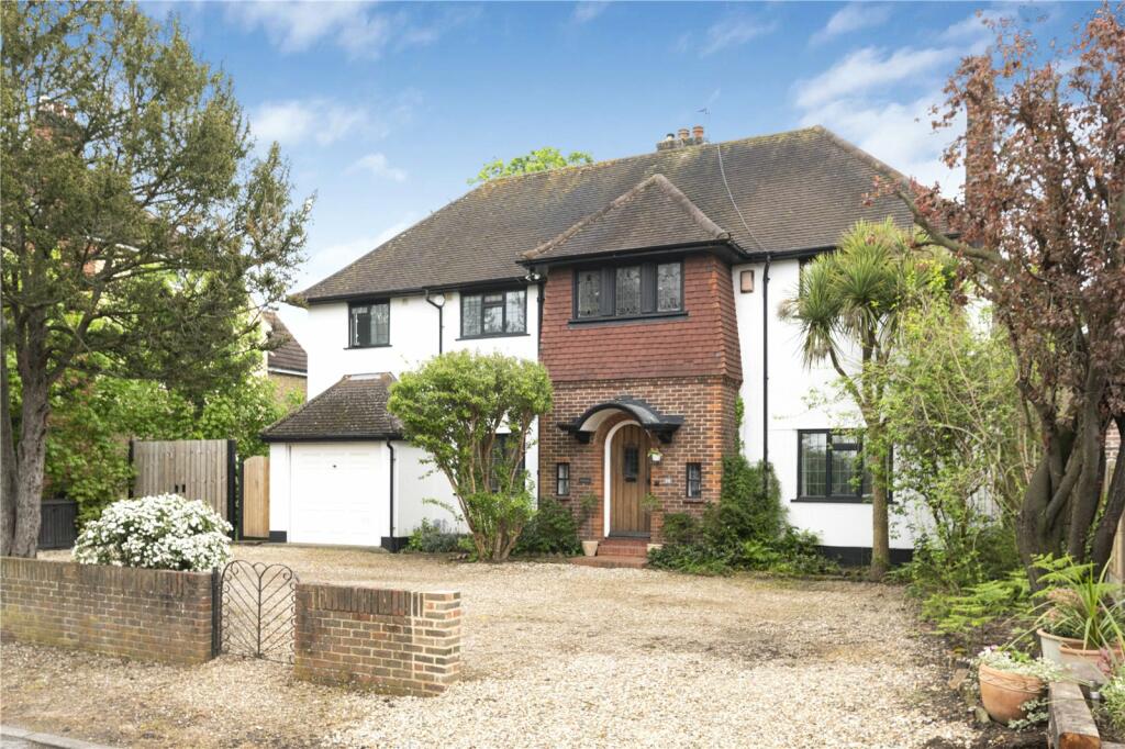 5 bedroom detached house for sale in Southborough Road, Bromley, Kent, BR1