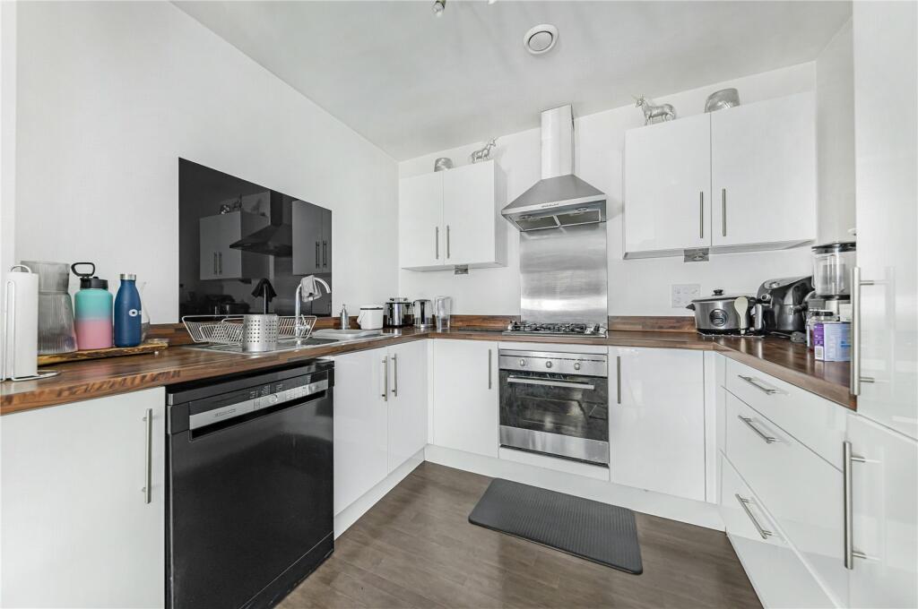 Additional property image - Okemore Gardens, Orpington, BR5