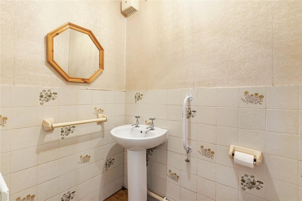 Additional property image - Sutherland Avenue, Petts Wood, Orpington, Kent, BR5