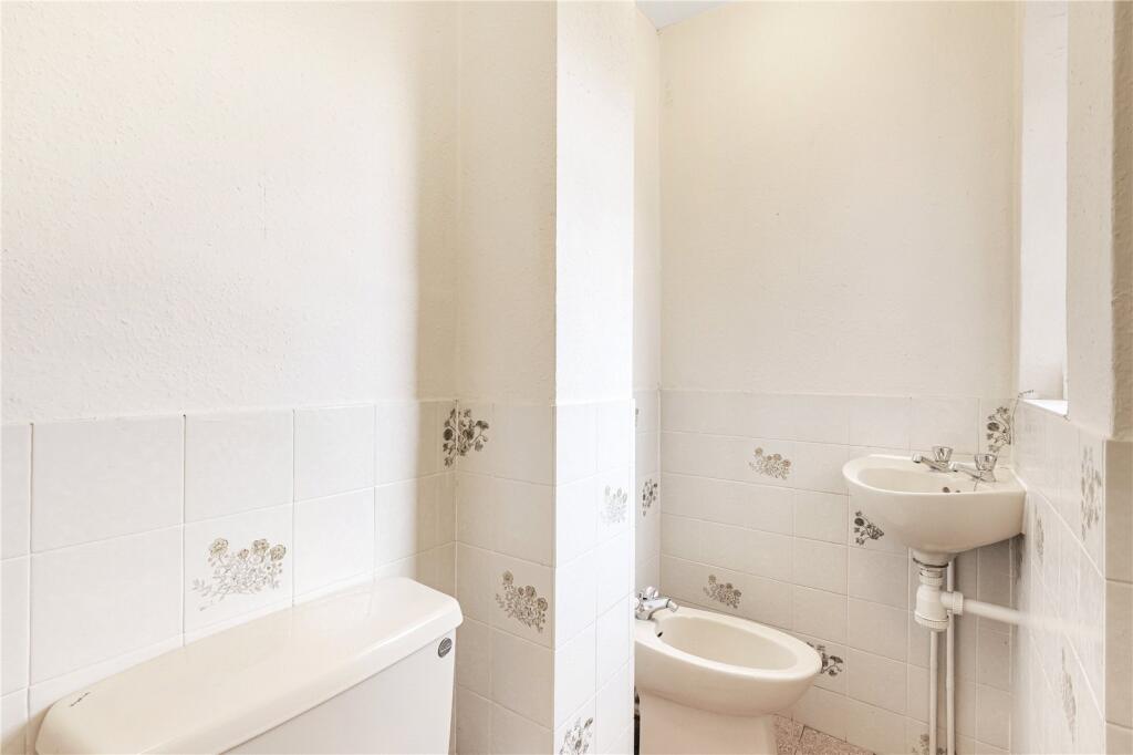 Additional property image - Sutherland Avenue, Petts Wood, Orpington, Kent, BR5