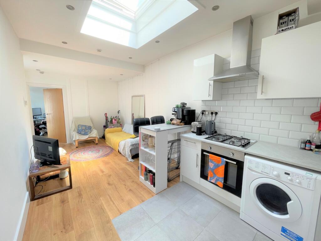 Main image of property: Hornsey Road, Islington, N19