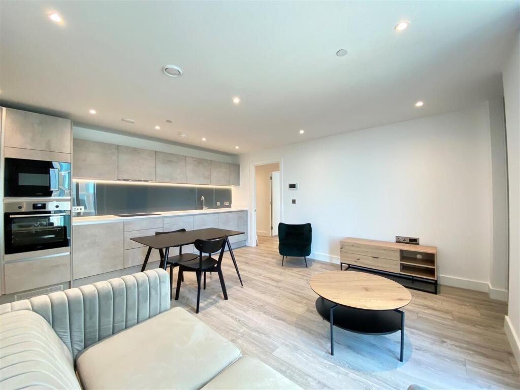 Main image of property: The Blade, Manchester