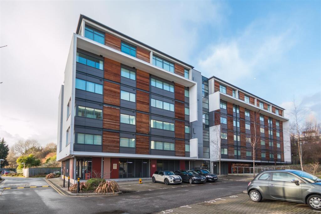 Main image of property: Lexington Court, Broadway, Salford Quays