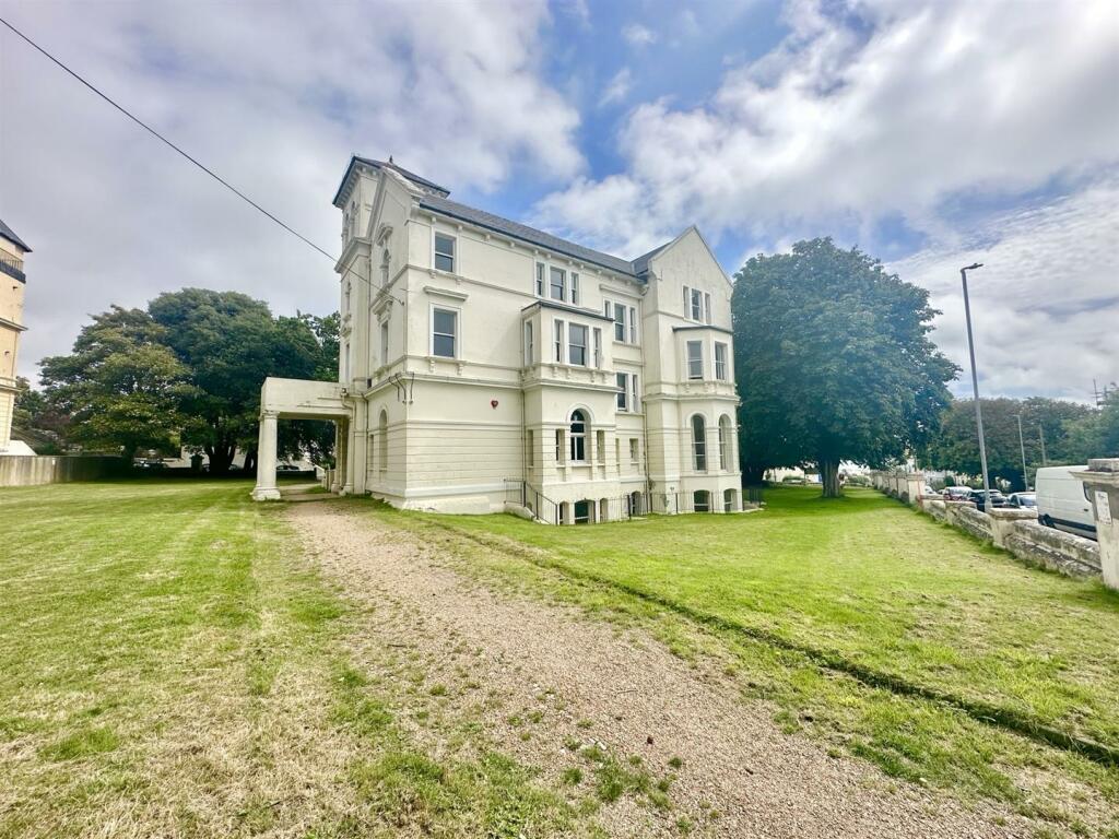 29 bedroom detached house for sale in Dane Road, St. LeonardsOnSea, TN38