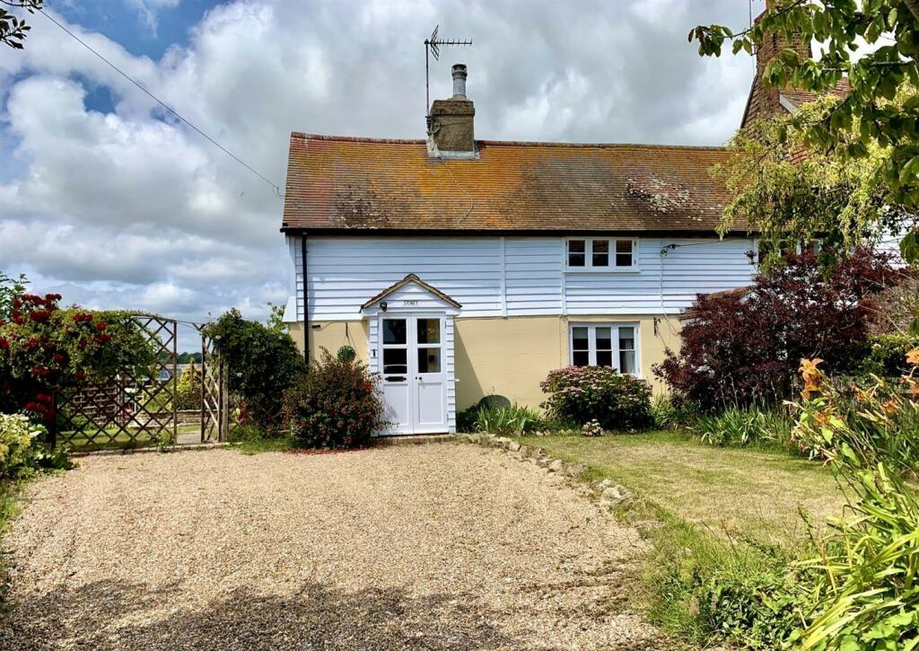 3 bedroom end of terrace house for sale in Pett Level Road, Winchelsea