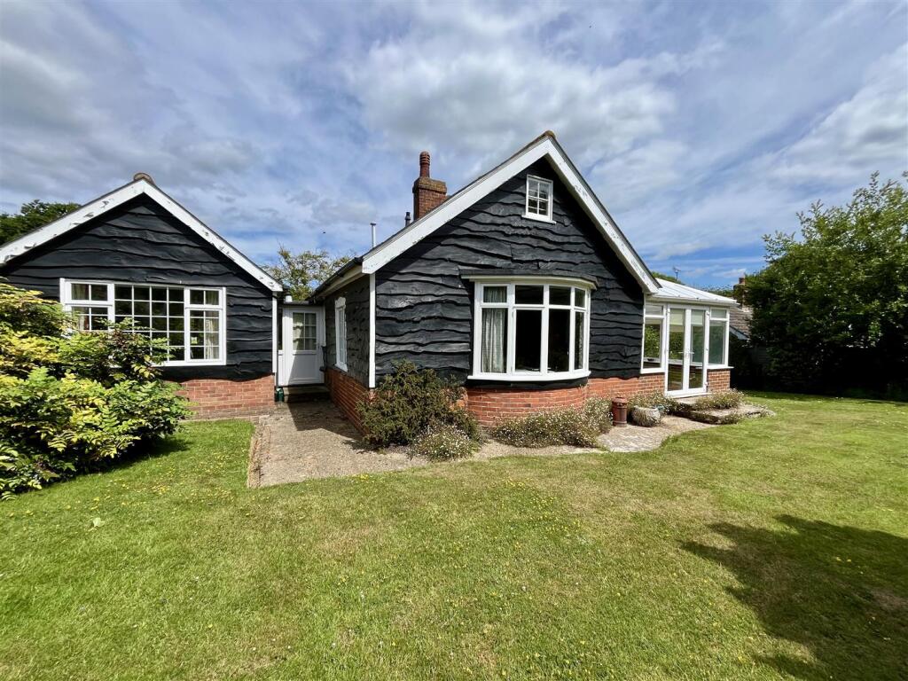 Main image of property: Lower Waites Lane, Fairlight, Hastings