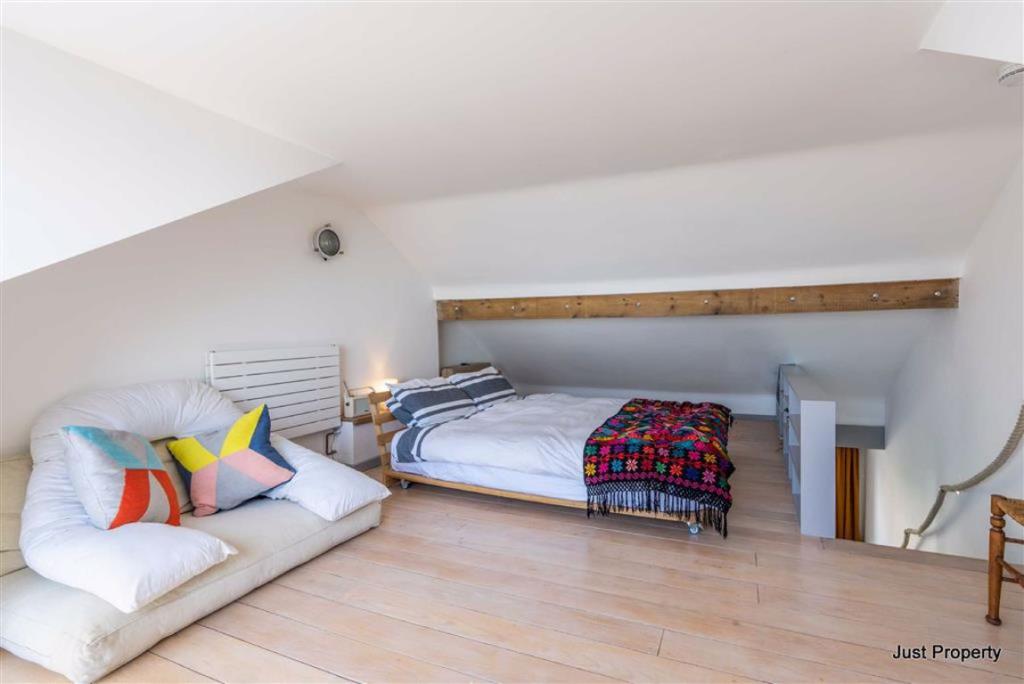 2 bedroom terraced house for sale in Norman Road, St Leonards On Sea, TN38