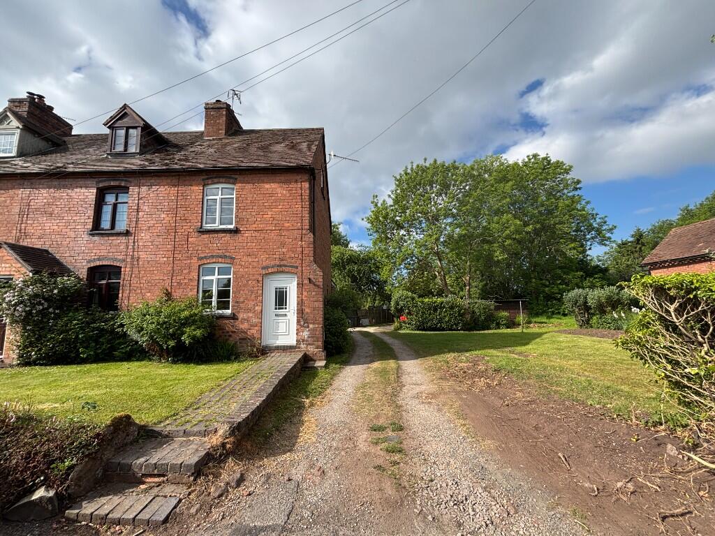 Main image of property: 35 Shenstone DY10 4DL