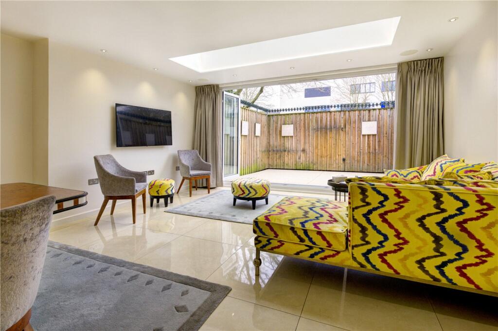 5 bedroom terraced house for sale in The Marlowes, St John's Wood