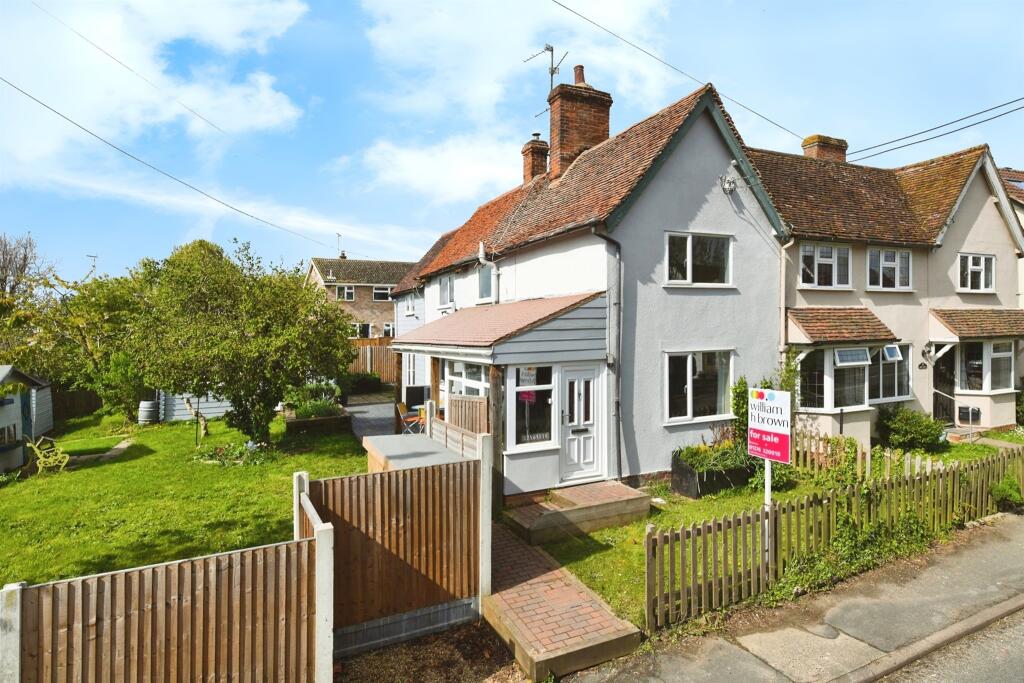3 bedroom semidetached house for sale in The Street, Shalford