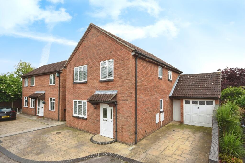 4 Bedroom Detached House For Sale In Hunter Drive Braintree Cm7