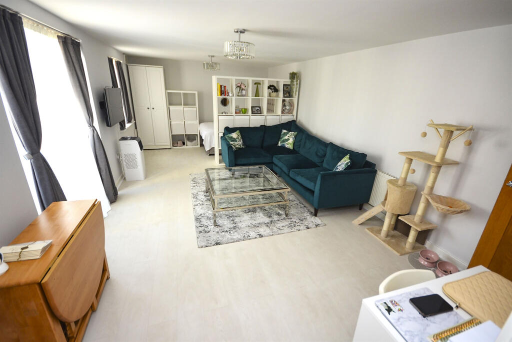 Additional property image - Fairfield Road, Braintree