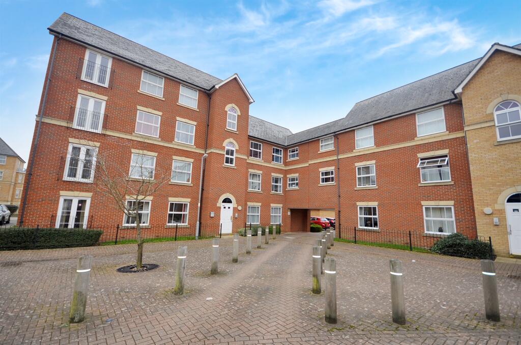 Main image of property: Malyon Close, Braintree