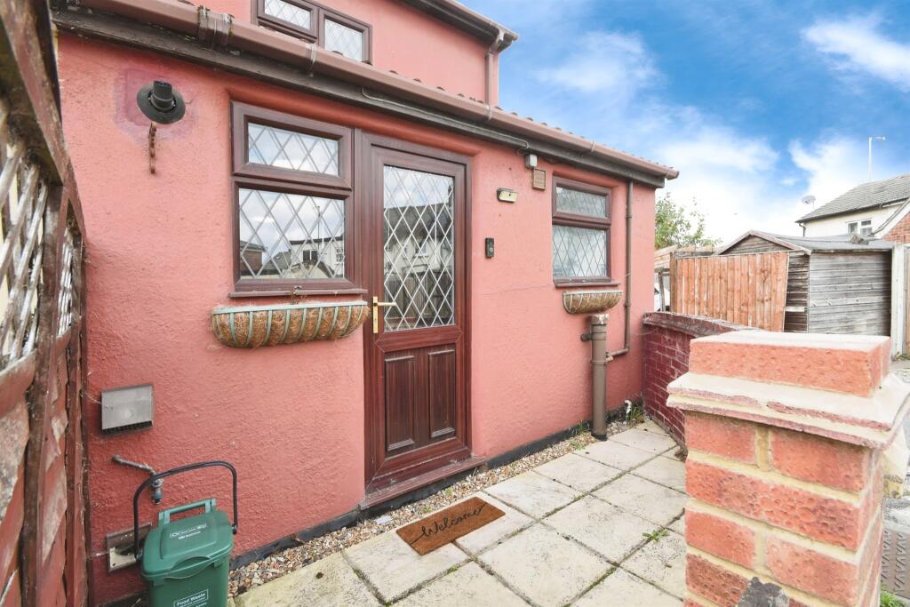 Main image of property: Cressing Road, Braintree