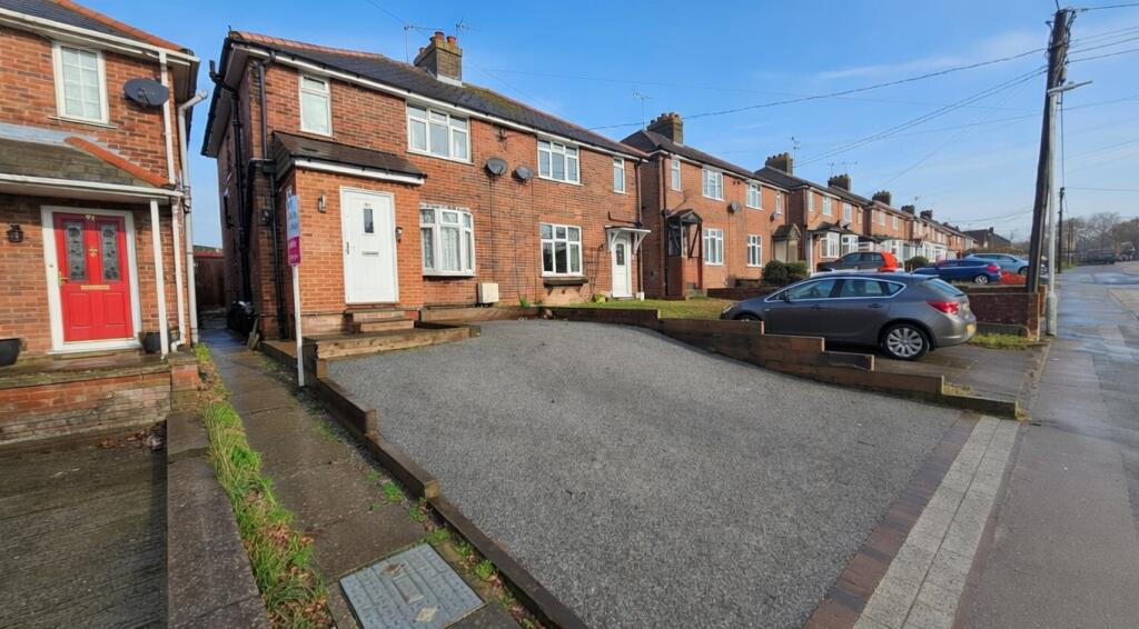 Main image of property: Chapel Hill, Braintree