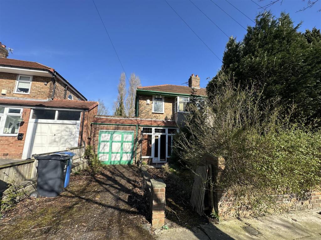 Main image of property: Bowring Park Avenue, Liverpool