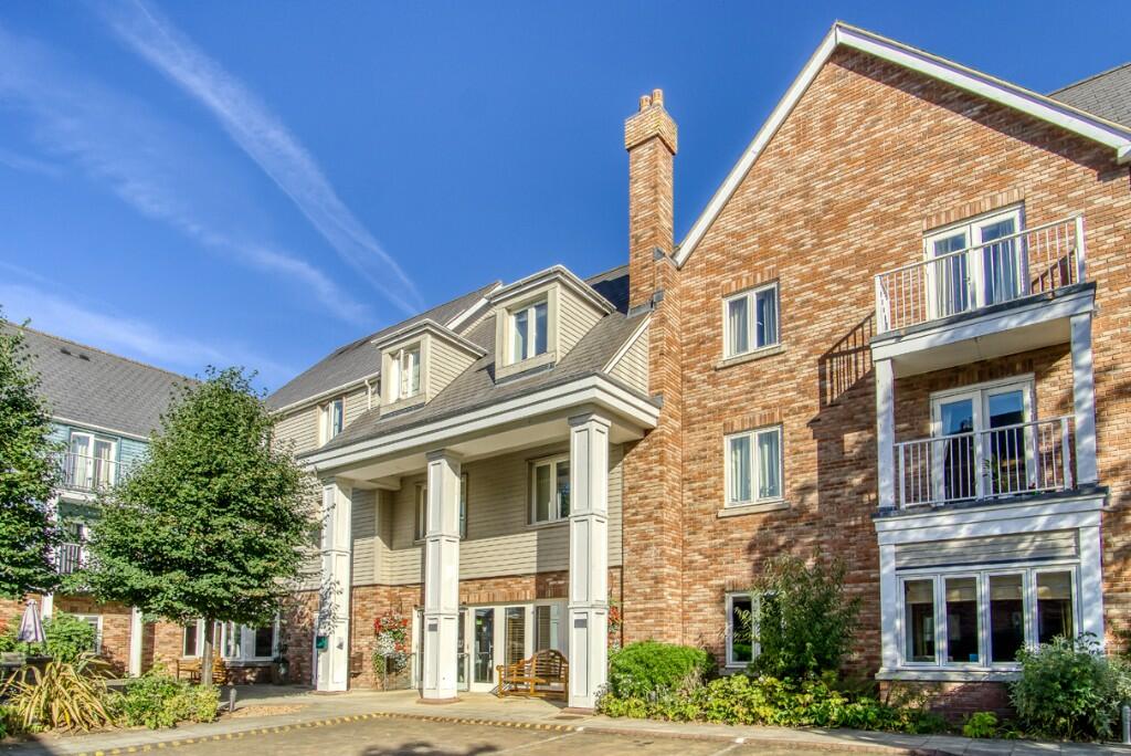 1 bedroom retirement property for sale in Assisted Living Apartment 37