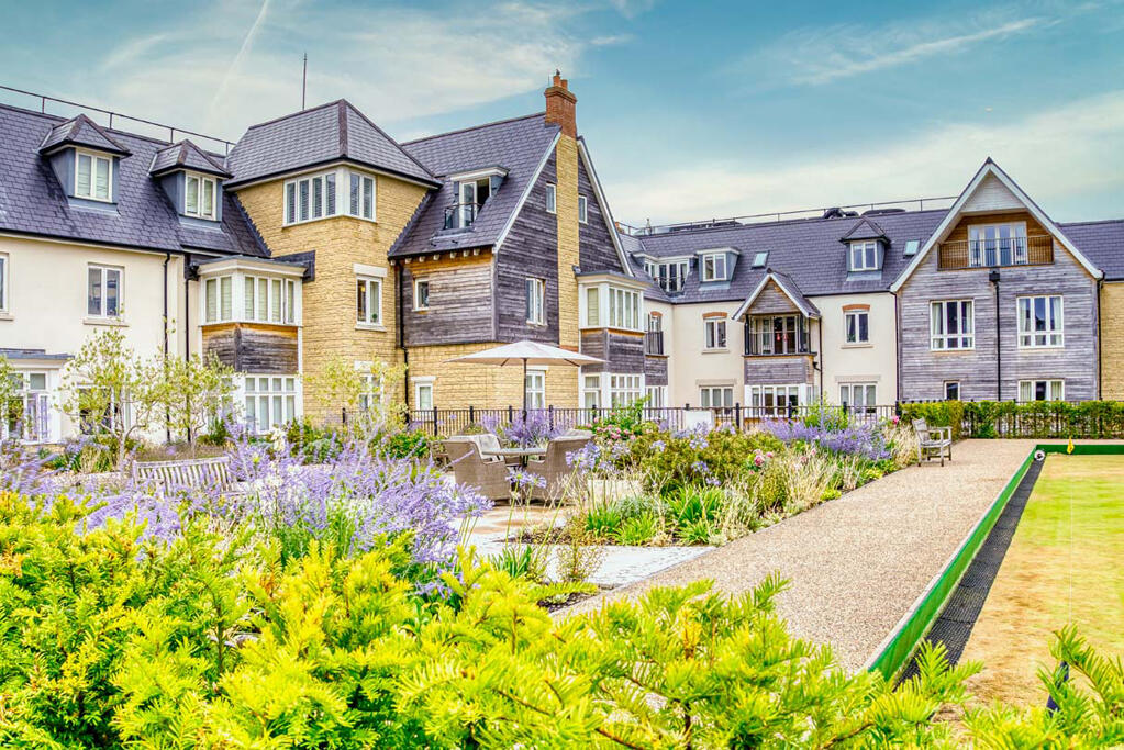 2 bedroom retirement property for sale in No. 69 Tuckers Court