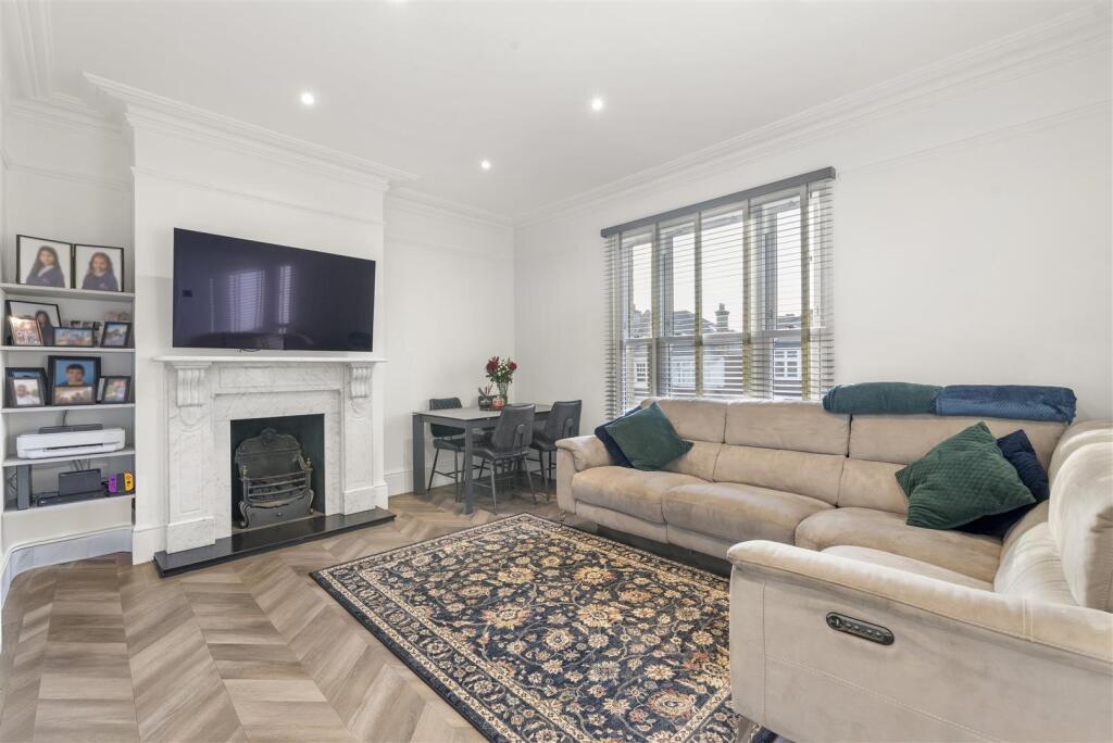 Main image of property: Station Road, Winchmore Hill, N21