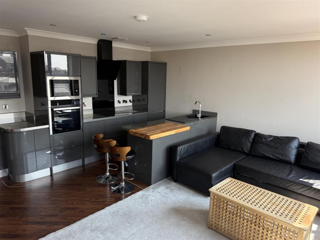 Main image of property: 4th Floor, Essex House, Manor Street, Hull