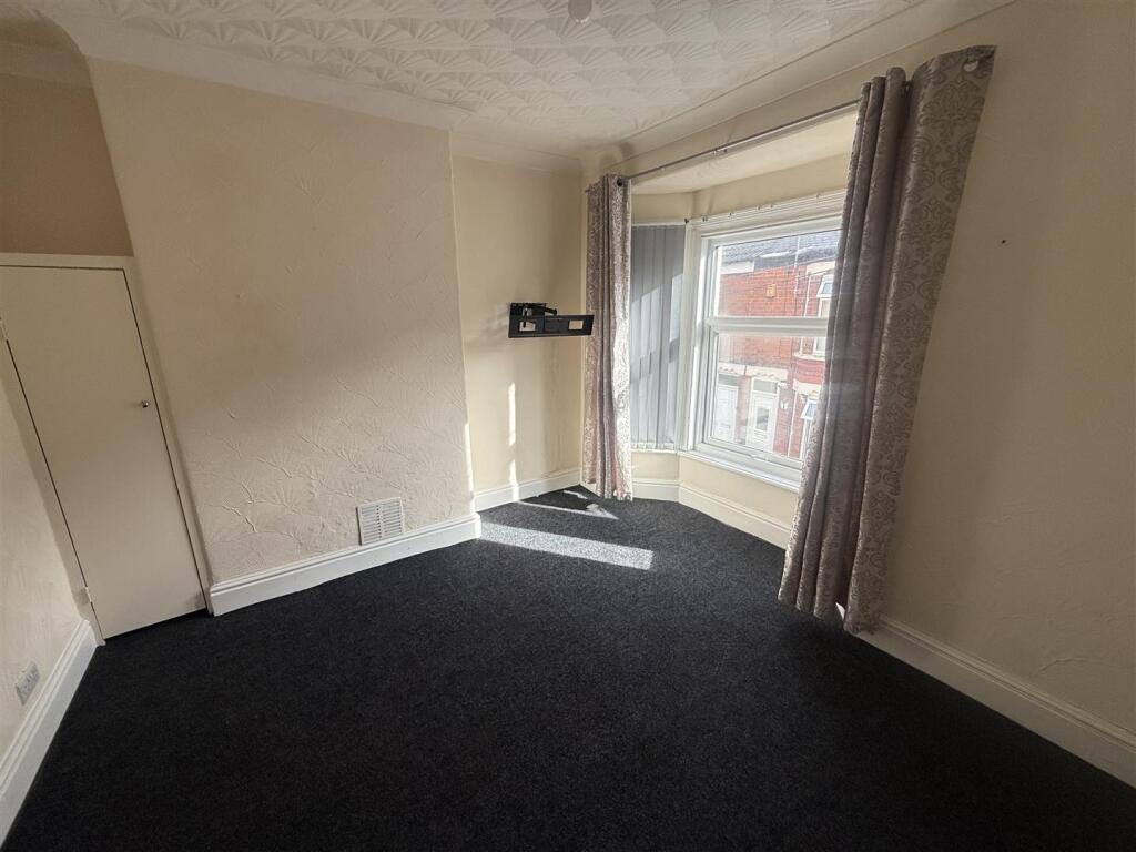 Main image of property: Belle-Vue, Middleburg Street, Hull