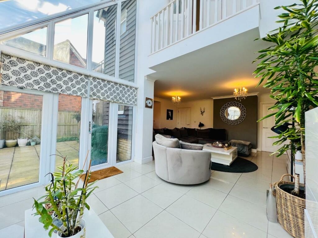 Additional property image - Paxton Avenue, Hawkinge