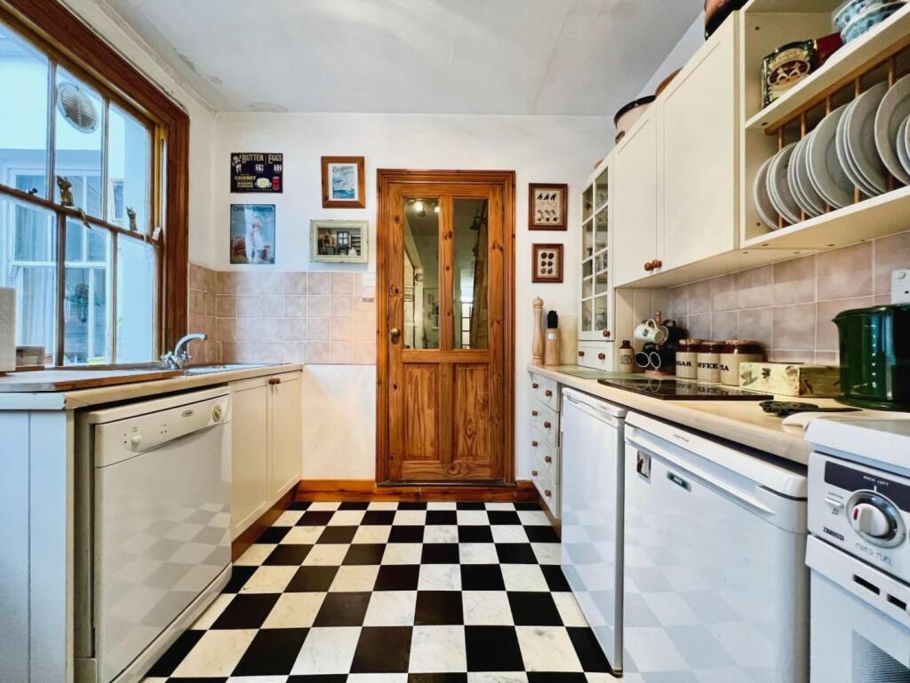 Additional property image - Sandgate