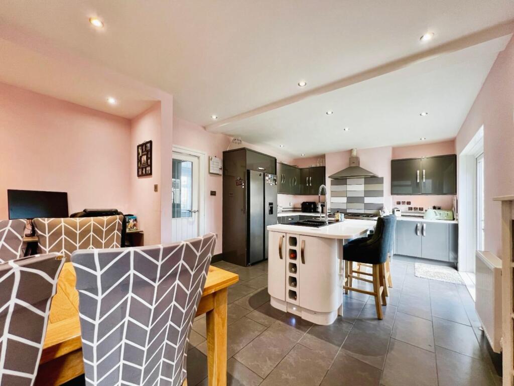 Additional property image - Ashley Avenue, Folkestone
