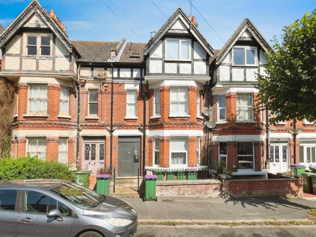 Main image of property: Cambridge Gardens, Folkestone, Kent CT20 1DB