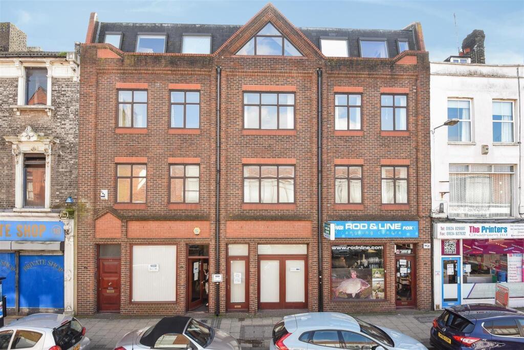 Main image of property: High Street, Chatham, ME4 4EP